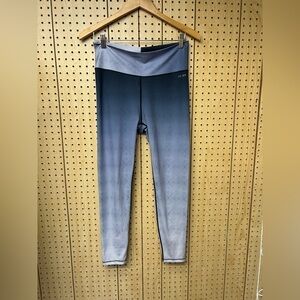 AR 33 High Rise Leggings